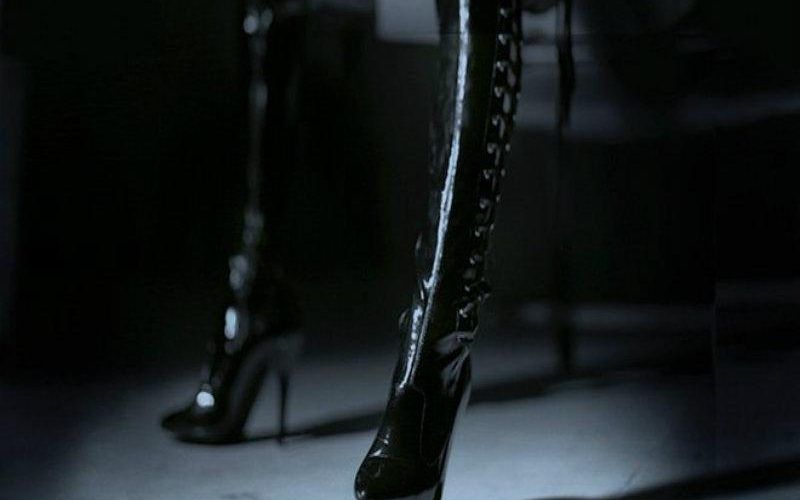 Το έκφυλο σέξι Call Girl της Ακρόπολης, Μάρτα!